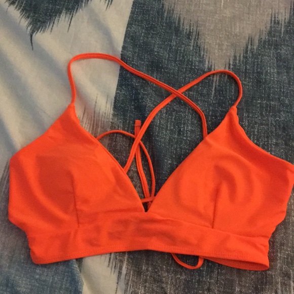 Binki top from SHEIN - Picture 2 of 3